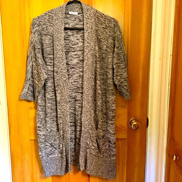 REITMANS SWEATER - Picture 1 of 3